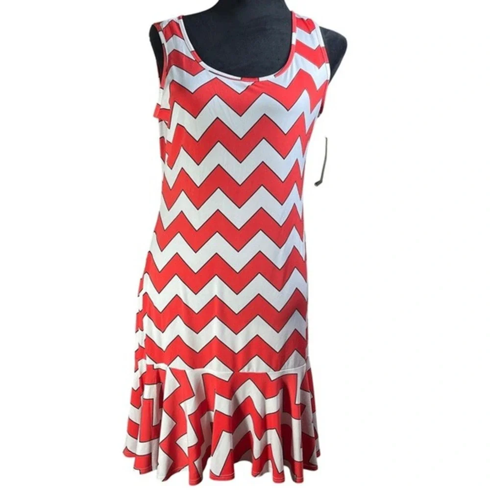 Dress Size 10 Red White Chevron Print Sleeveless Ruffle‎ Hem bright vacation NEW